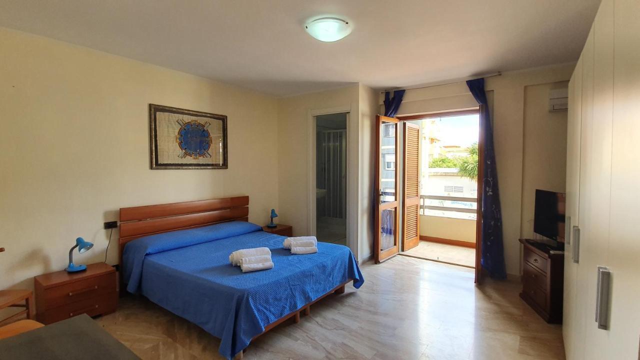 Em Holiday Apartment Quartu SantʼElena Extérieur photo